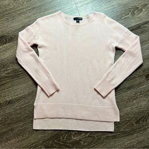 Aqua 100% Cashmere Sweater. Size S. Beautiful. Light pink!